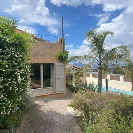 Joli Rez-de-villa 80 M2 Proche Mer, Piscine Partagée Villa Carqueiranne
